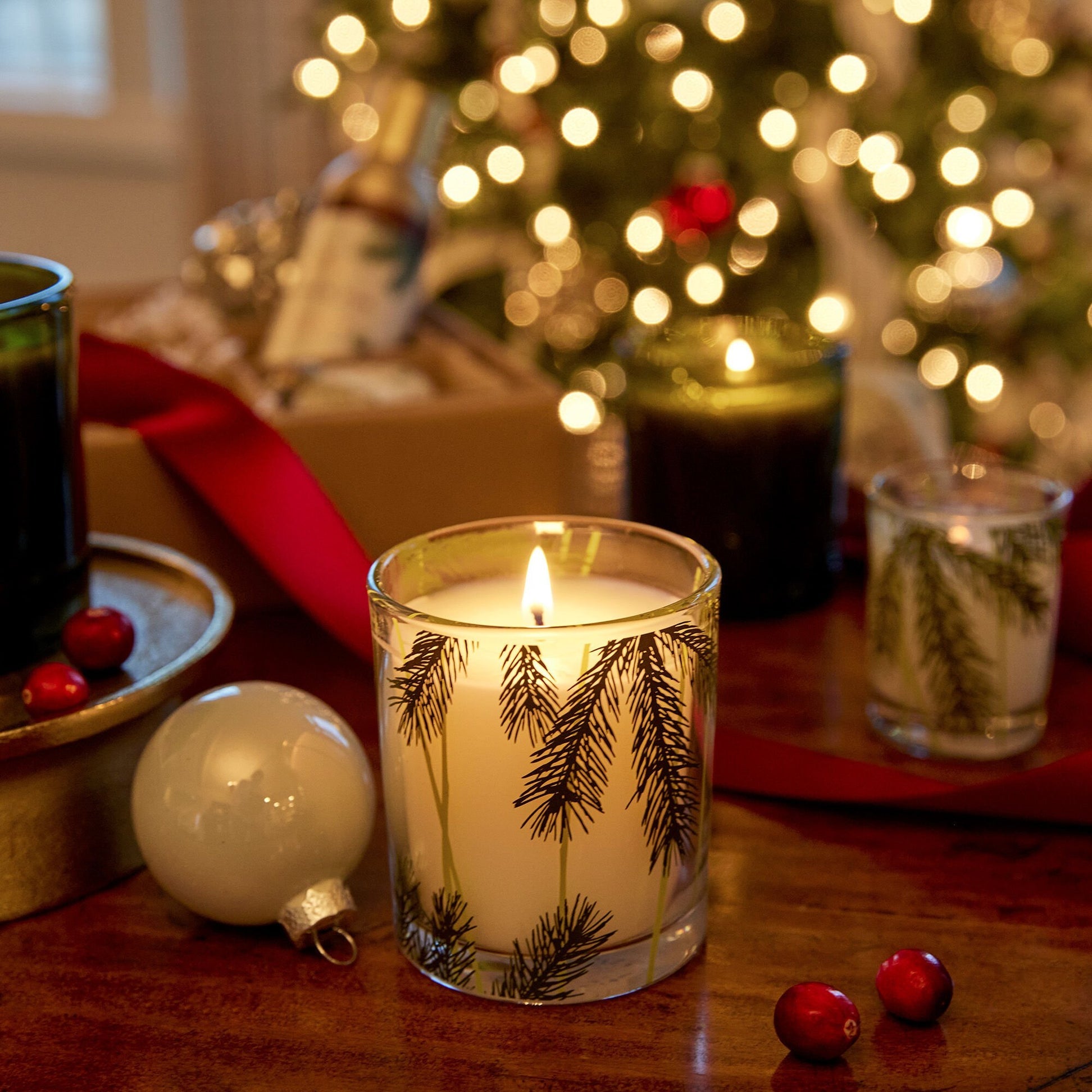 6.5 oz Thymes Frasier Fir Pine Needle Poured Candle