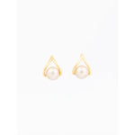 Modern Muse Pearl Earrings