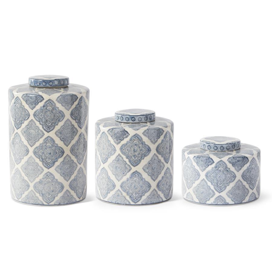 Small Blue & White Quatrefoil Pattern Container