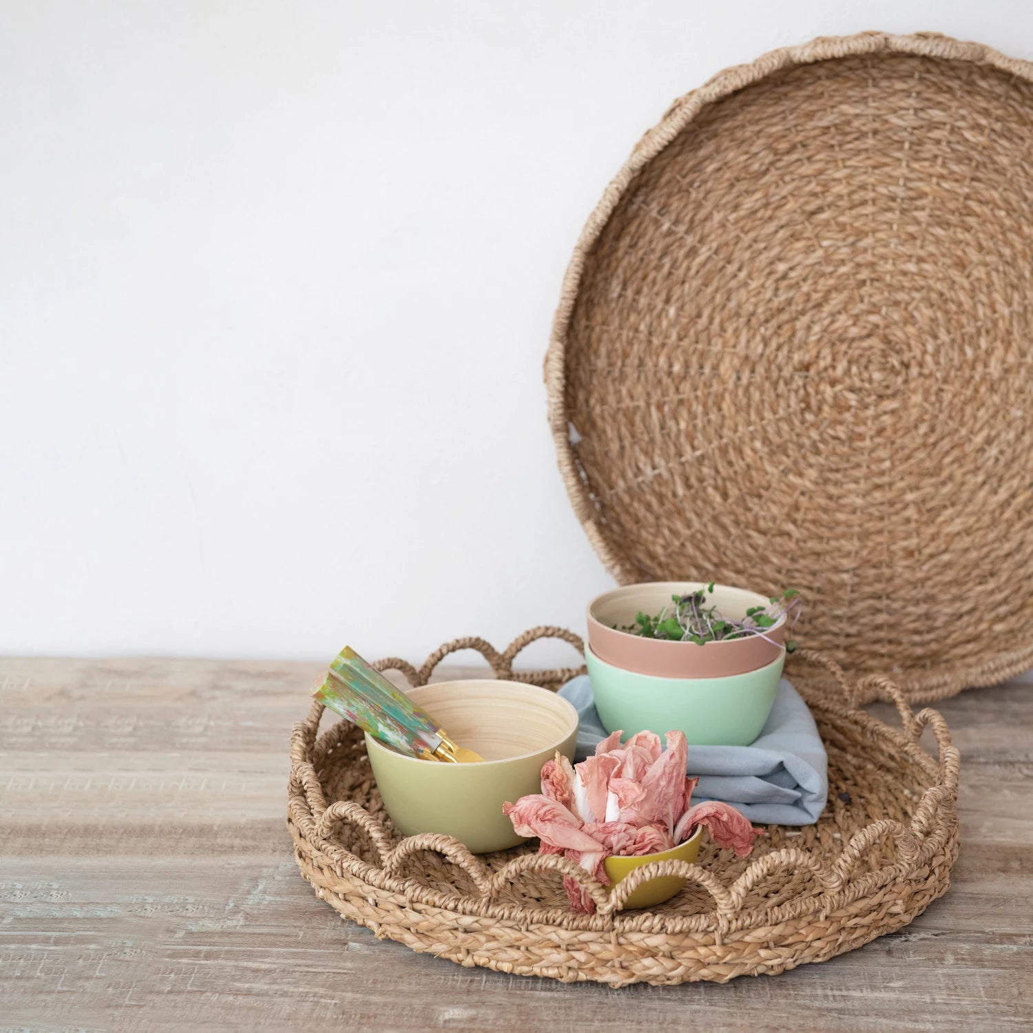 Small Scalloped Edge Seagrass Tray